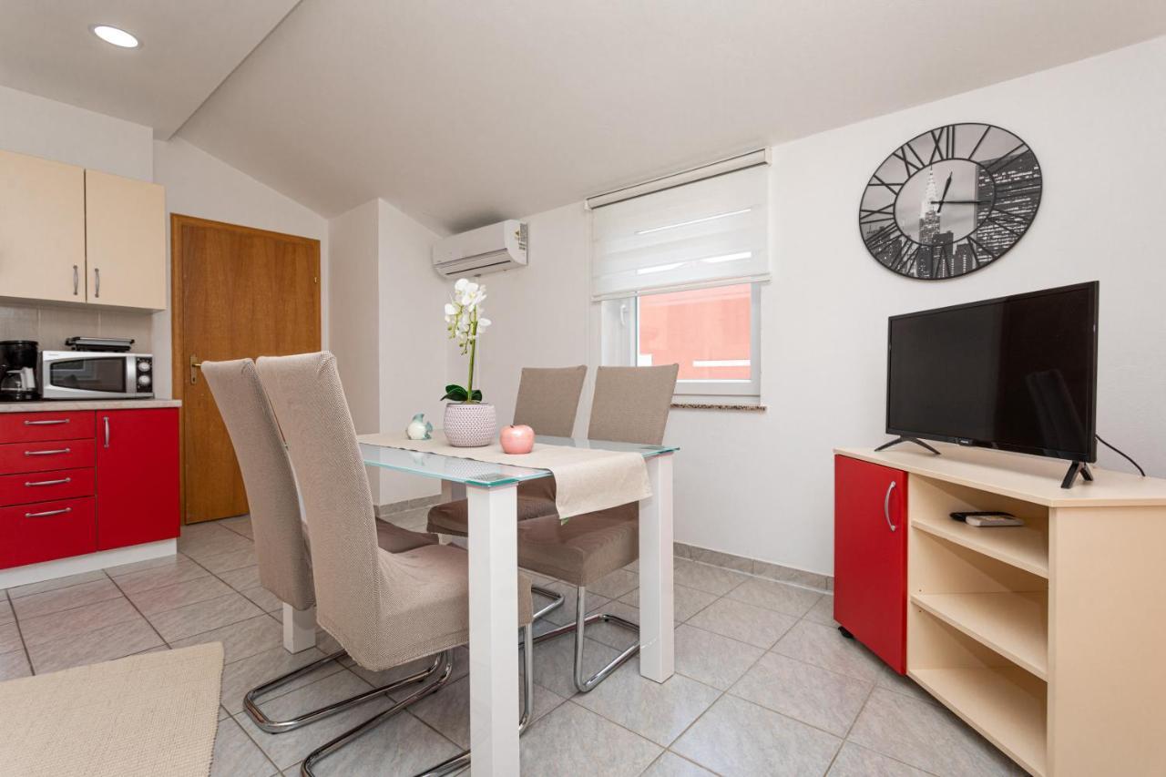 Apartments La Natalli Baška Extérieur photo