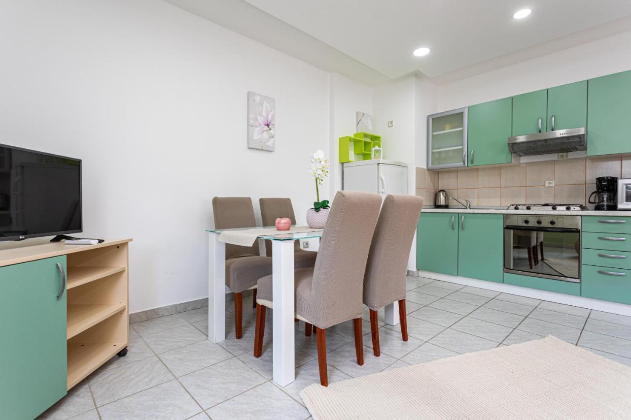Apartments La Natalli Baška Extérieur photo