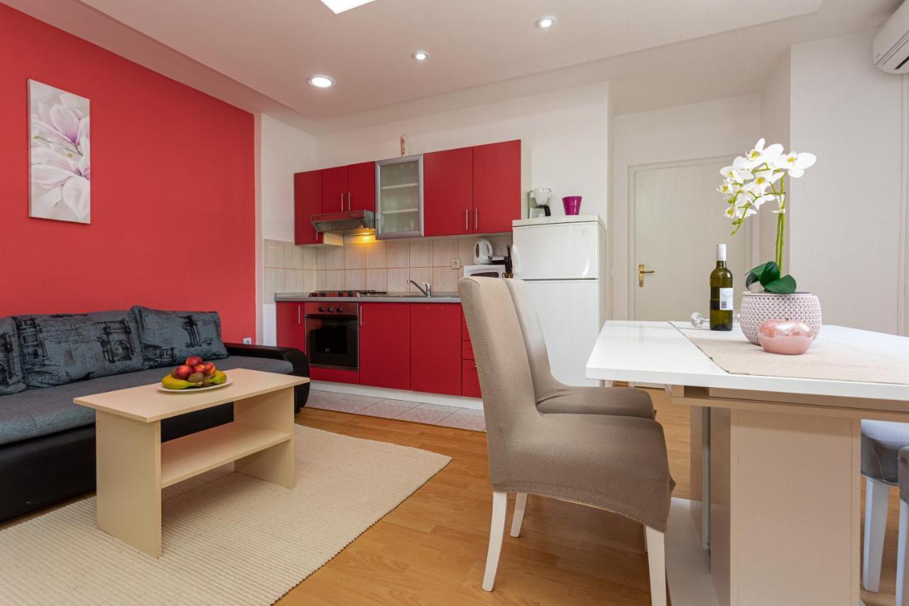 Apartments La Natalli Baška Extérieur photo
