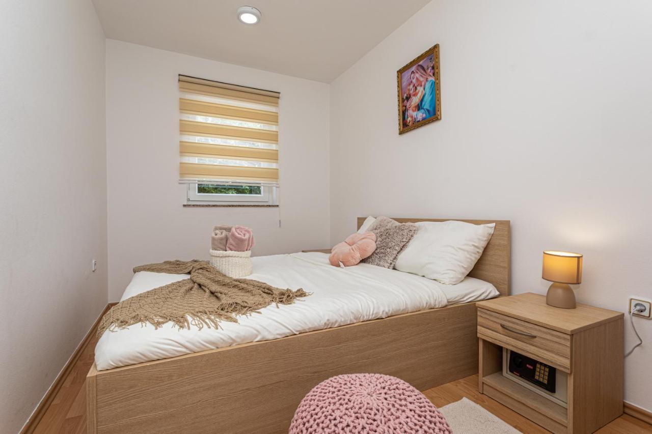 Apartments La Natalli Baška Extérieur photo