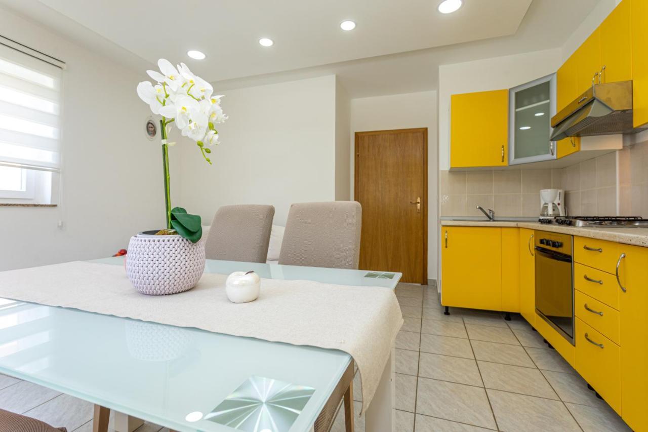 Apartments La Natalli Baška Extérieur photo